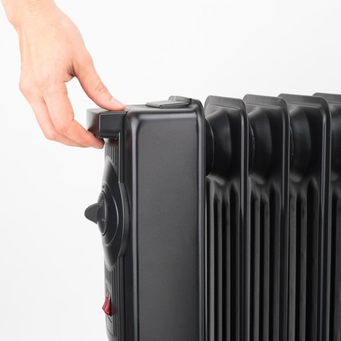 Radiateur À Bain D'huile - BLACK+DECKER - BXRA2000E - 2000W - 11 Éléments - Thermostat Réglable