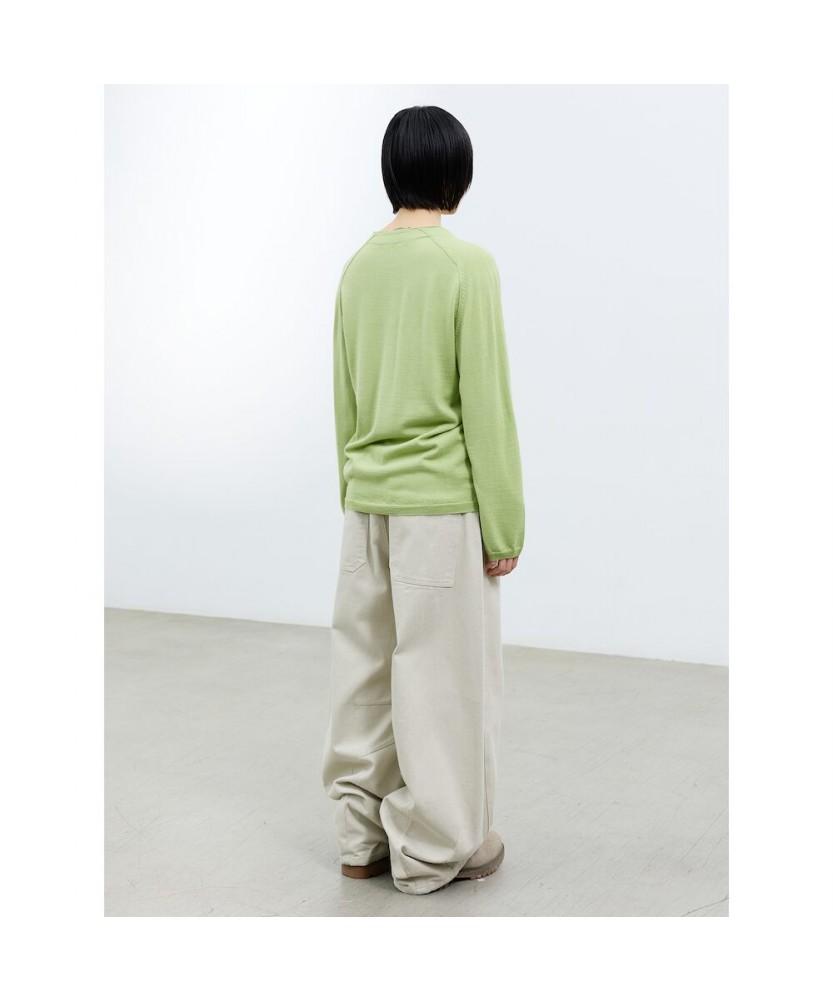 Saendeusaundeu (Unisex) Wool Blend V-Neck Sweater Light Green
