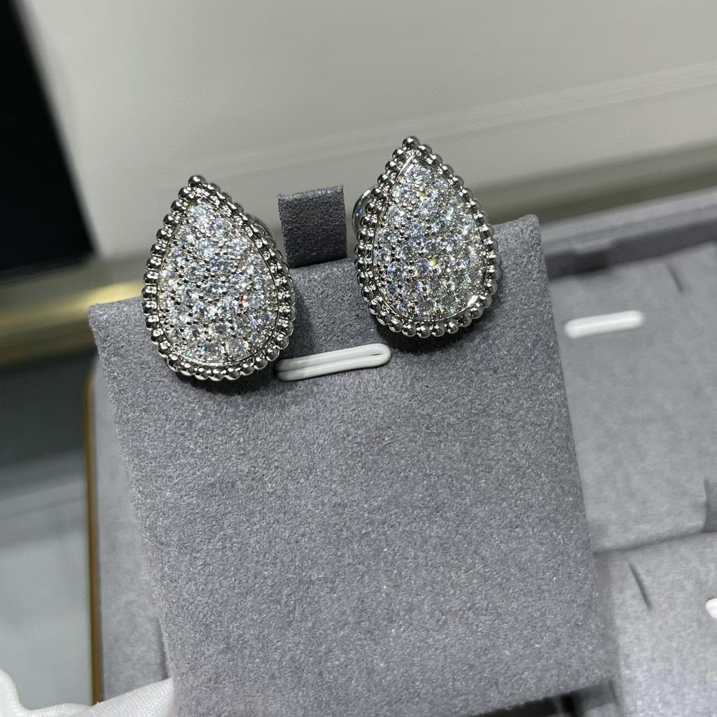 New Hot Brand Vintage Earrings for Women Luxury Jewelry Fashion Water Drop Designer Eardrop Pure 925 Sliver Party Clip Earrings