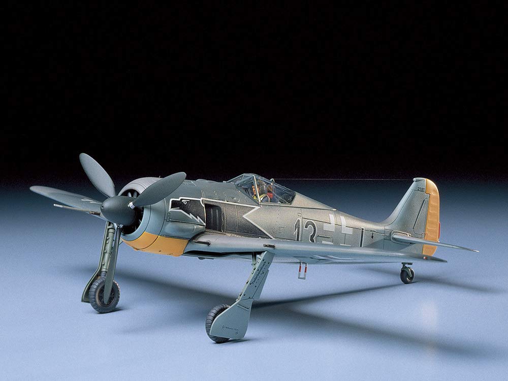 

Tamiya 1/48 Masterpiece Series No. 37 German Air Force Focke-Wulf Fw190 A-3 Plastic Model Kit 61037