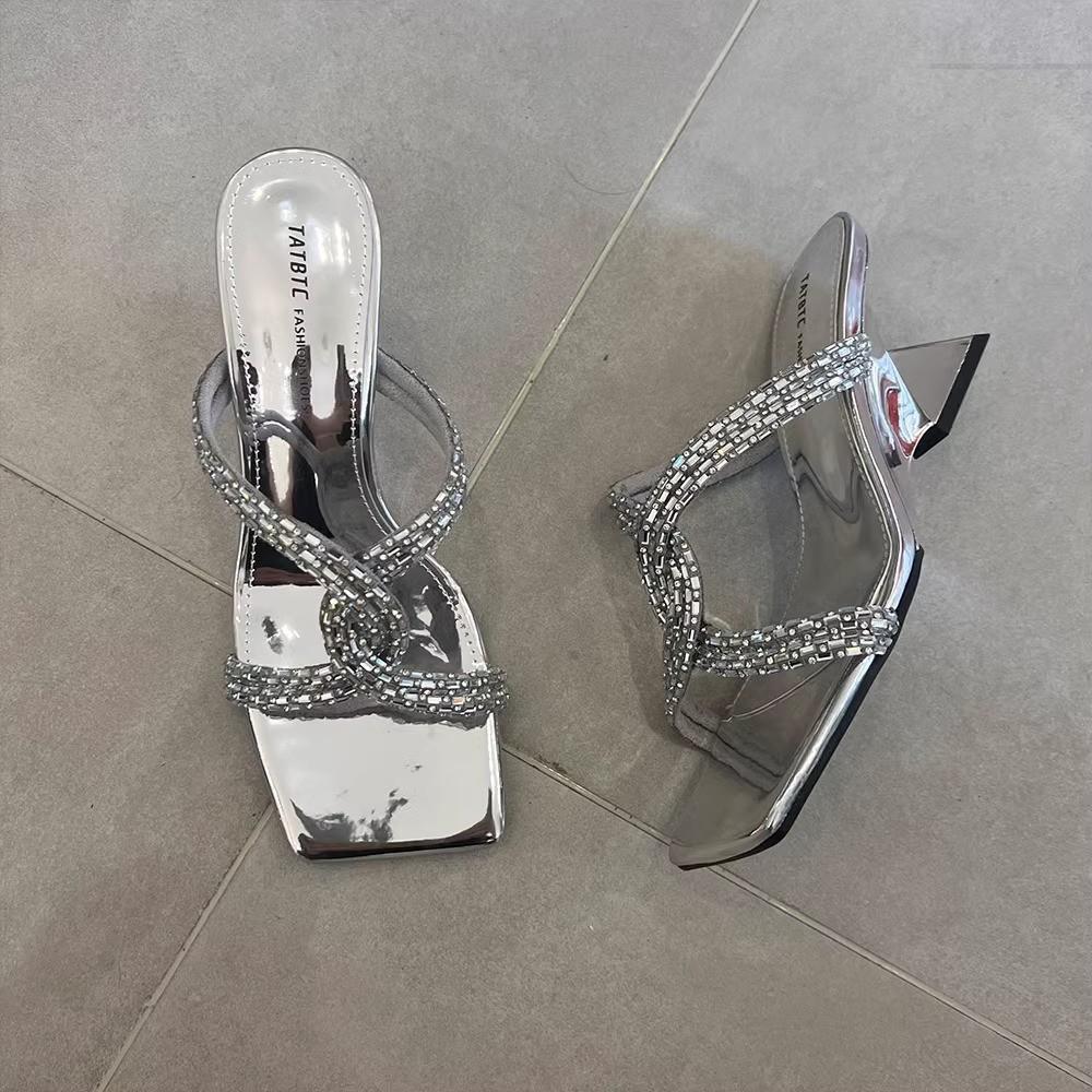 Fashion 2025 Summer New Open Toed Slippers for Women's Outerwear Square Head Water Diamond Cross Straight Strap Cool Dragging High Heels