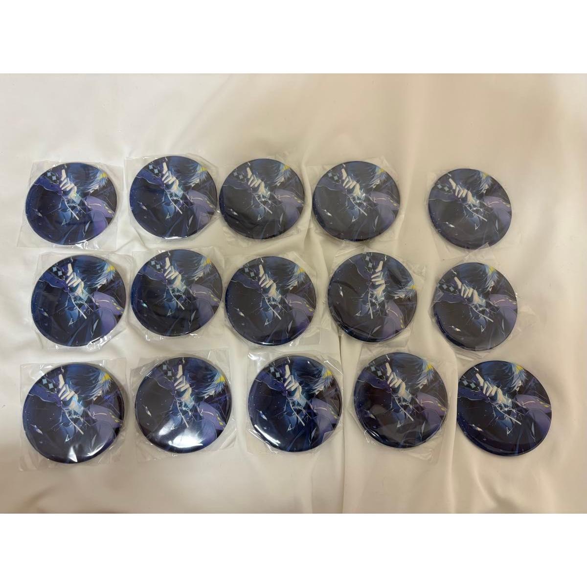Used crazy raccoon VanilLa birthday can badge can be sold separately