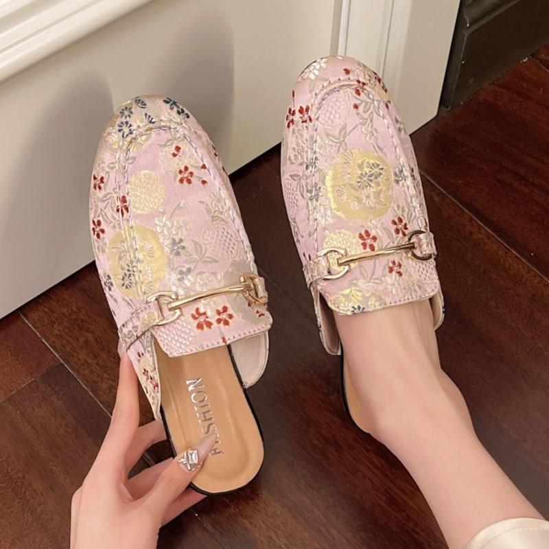 Fashion Plus Size British Style Metal Embroidery Mule Shoes for Women Low Heel Square Toe Slip-On Sandals 2025 Summer Casual Footwear