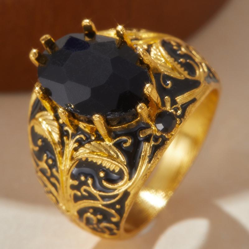 Vintage and Trendy Black Color Inlaid Stone Patterned Ring, A Classic Jewelry Accessory for Both Men and Women's Fashion