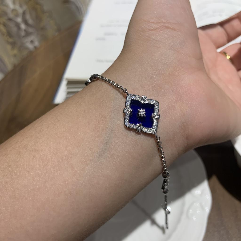 Lasbuchi Court Style Four-Leaf Clover Natural White Fritillary Tiger Eye Bracelet Light Luxury High-End Jewelry