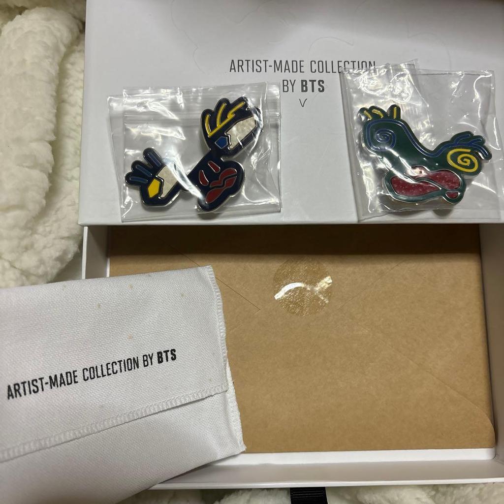 [USED] Kim Taehyung Brooch