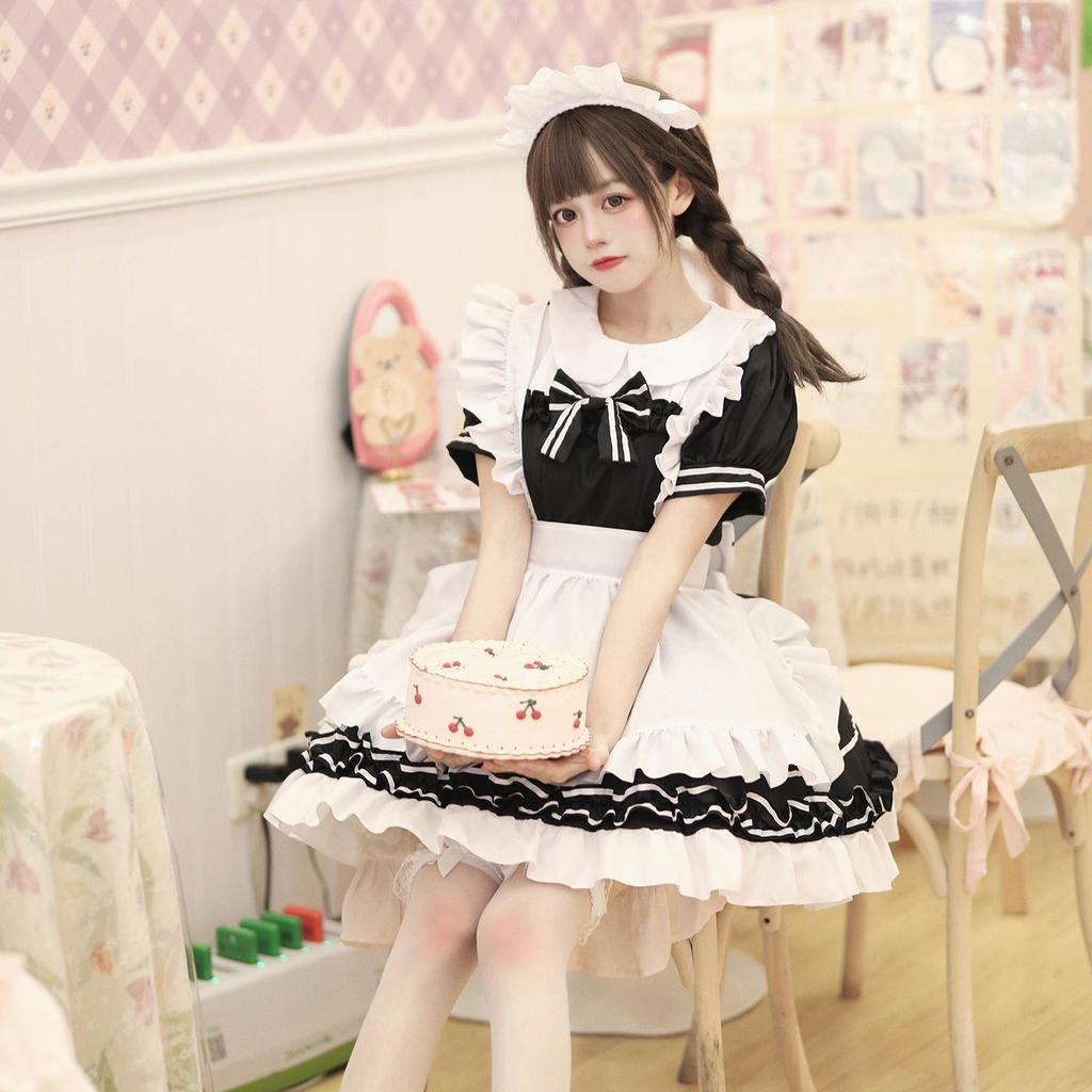 Plus Size Black & White Classic Maid Outfit - European American Japanese Cosplay Costume for Women