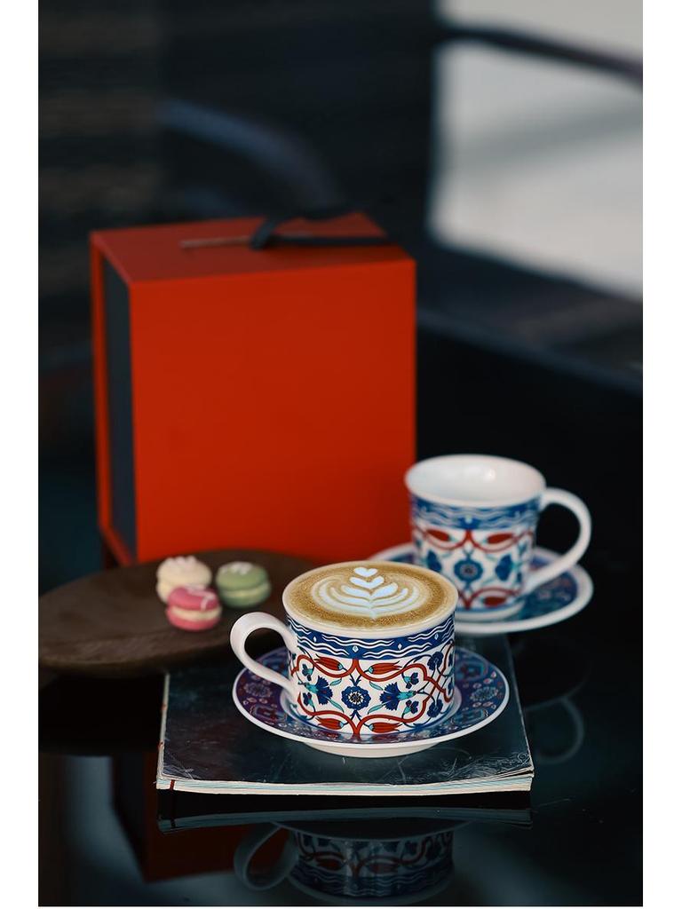 Set cană și farfurioară pentru latte din ceramică turcească - Cutie cadou cană retro