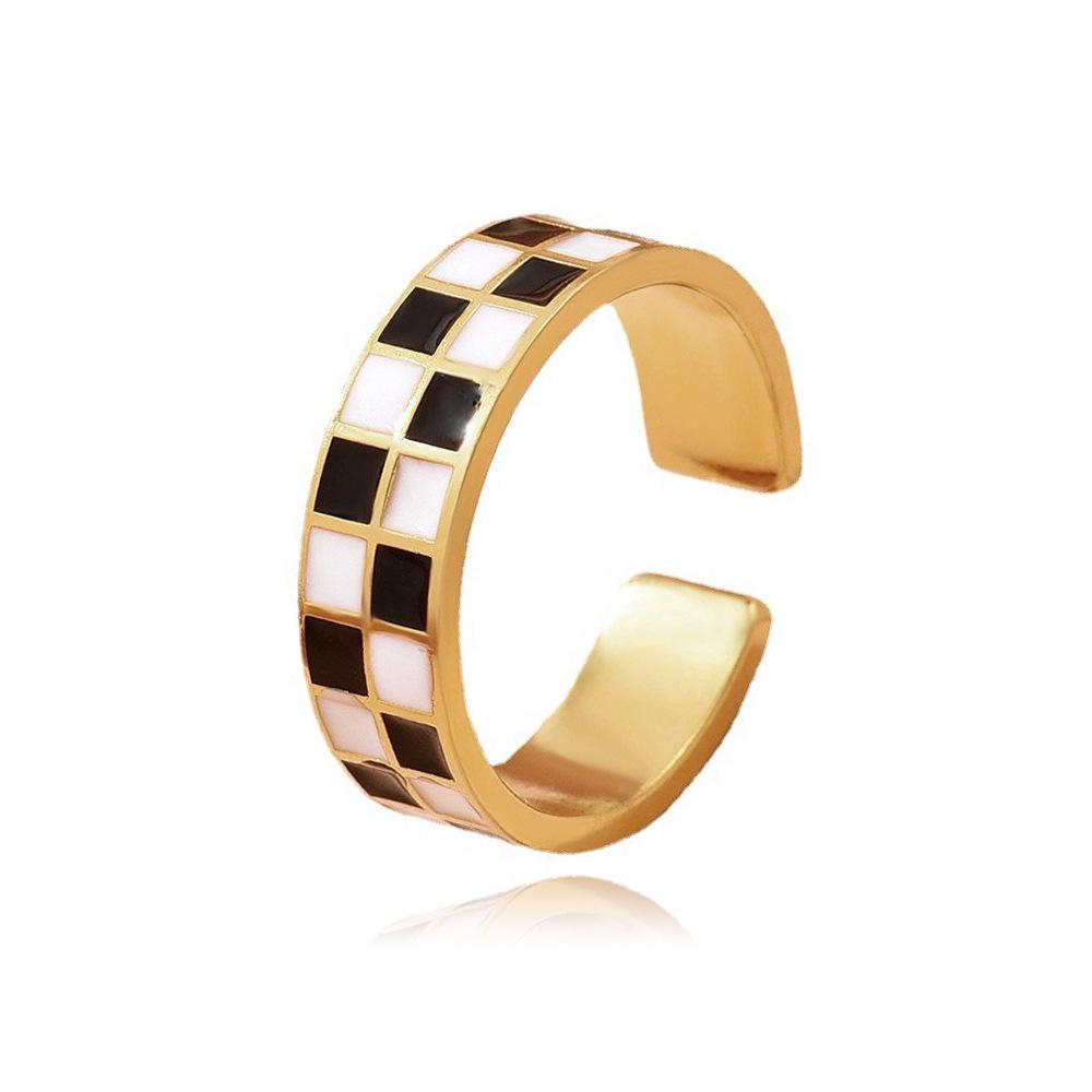 Schachbrettmuster Schwarz-Weiß Emaille Titanstahl Ring - Retro Modeaccessoire für Damen