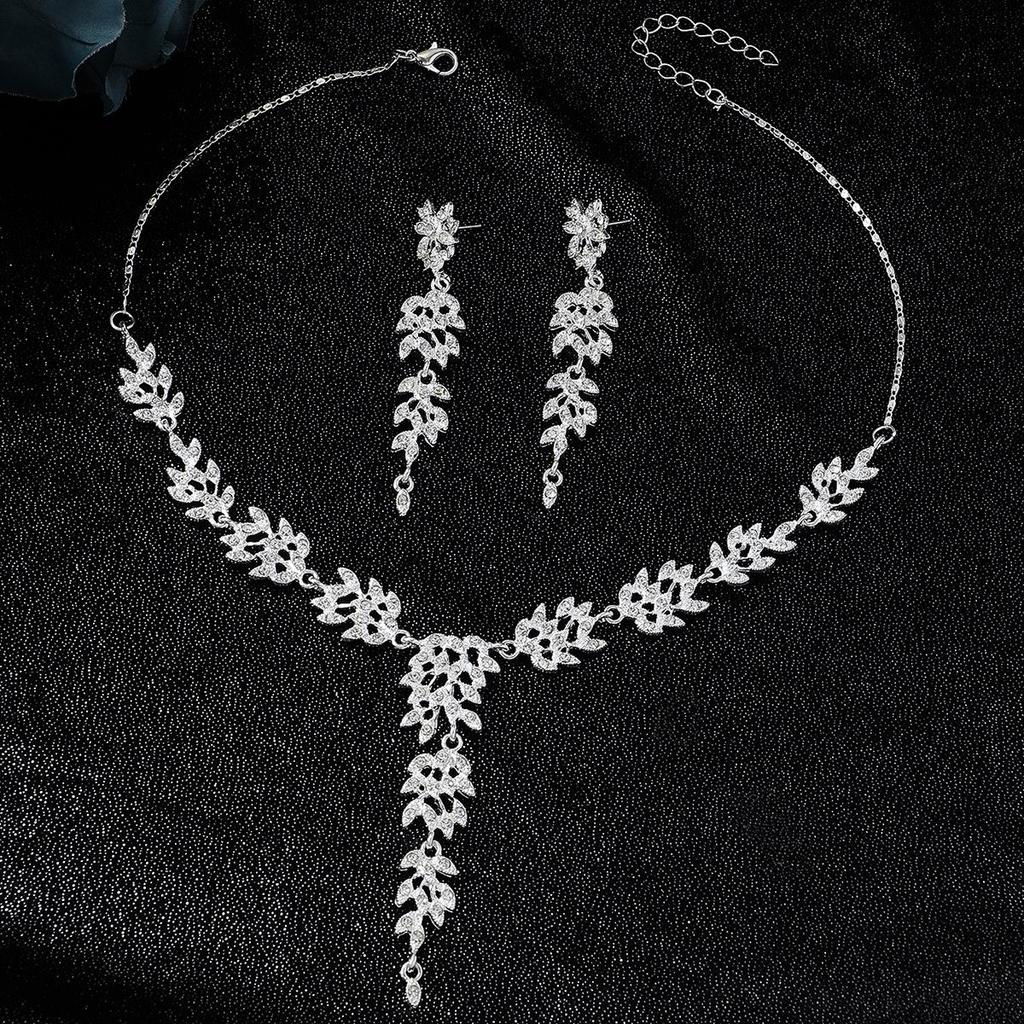 Elegant Rhinestone Water Drop Necklace Set - High-End European & American Court Style Jewelry for Women