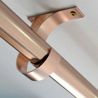 Acessórios para janelas –  Varões para as cortinas e acessórios
