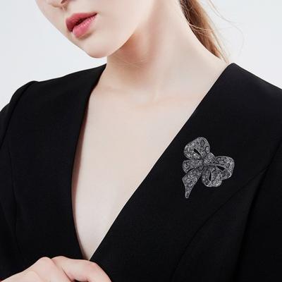Retro Big Bowknot Shape Brooch Colorful Rhinestones Inlaid Pin Shawl Dress Suit Lapel Badge Jewelry Gift Coat Accessories