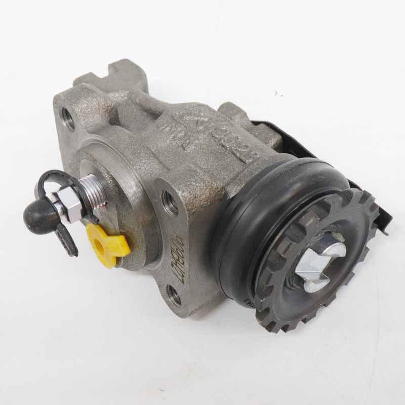 Isuzu Truck Qingling 600P Front & Rear Brake Sub-Cylinder, National V 4KH1 Model