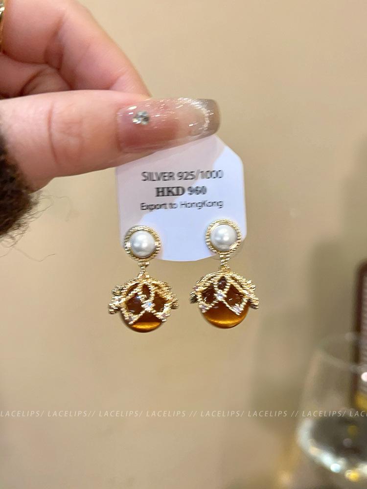 18K real gold electroplated silver needle zircon pearl stud earrings Maillard retro niche earrings light luxury earrings