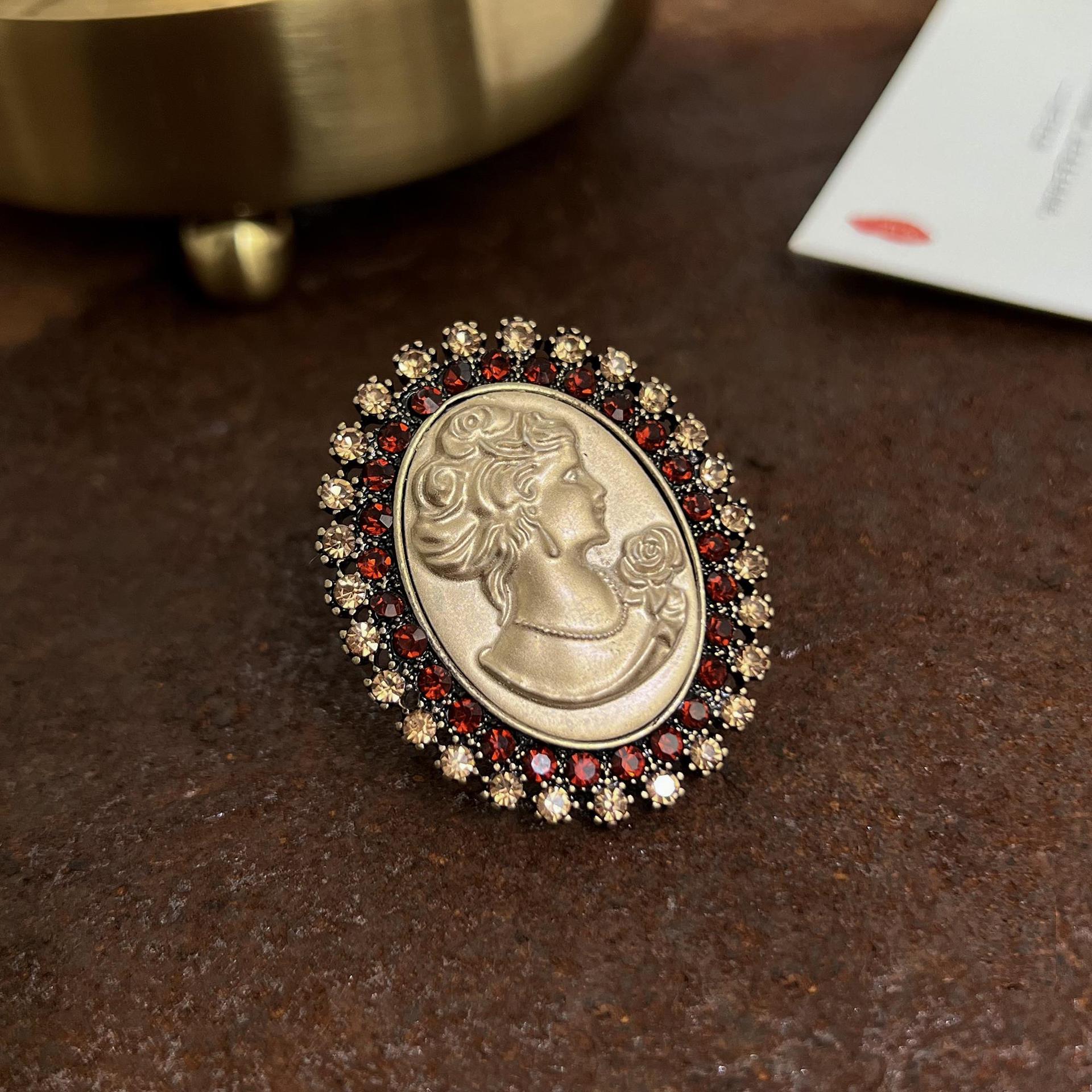 

Барокко Винтаж Крест Брошь Игла Средневековая Мода Классический Костюм Одежда Значок