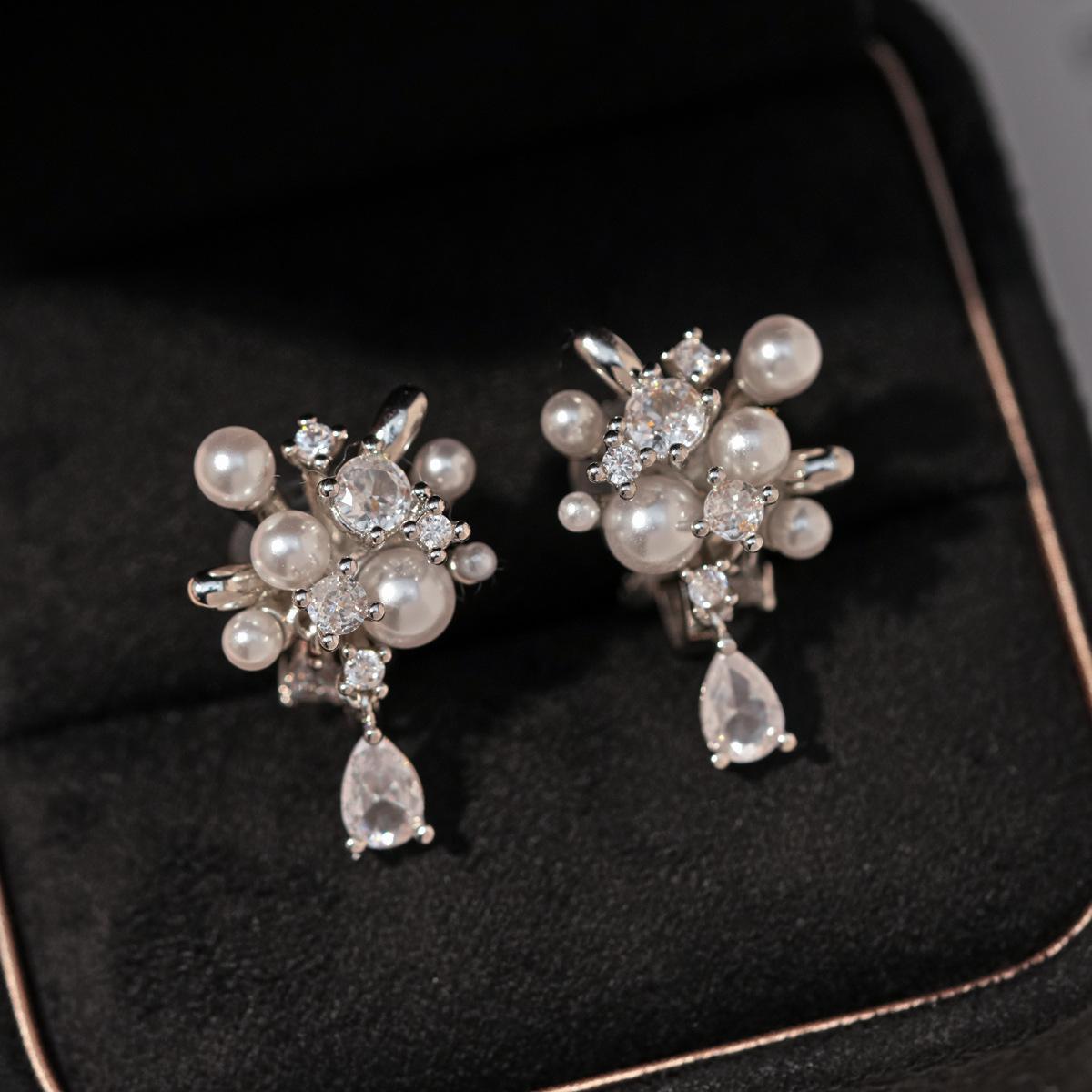 Pearl Zirconia Flower Ear Cuff: Elegant Water Drop Design Earrings for Women