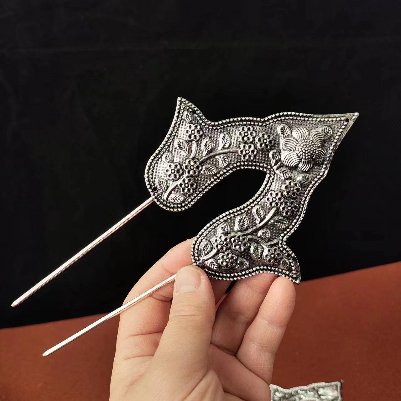 Yunnan Dai Ethnic Hairpin for Stage and Photography Props