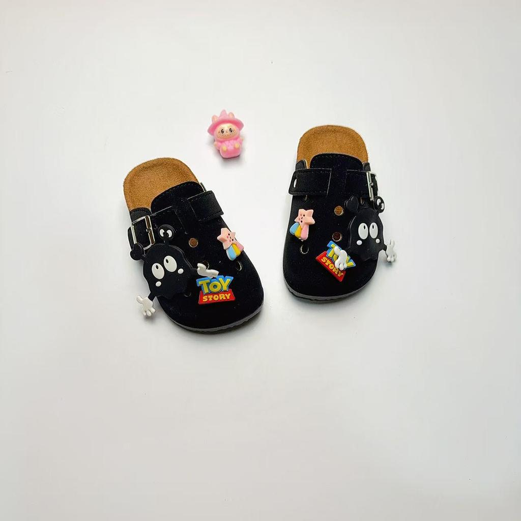 Children's Cartoon Birkenstock Slippers: Cute Closed-Toe Spring Outdoor Shoes for Boys & Girls with Thick Soles.