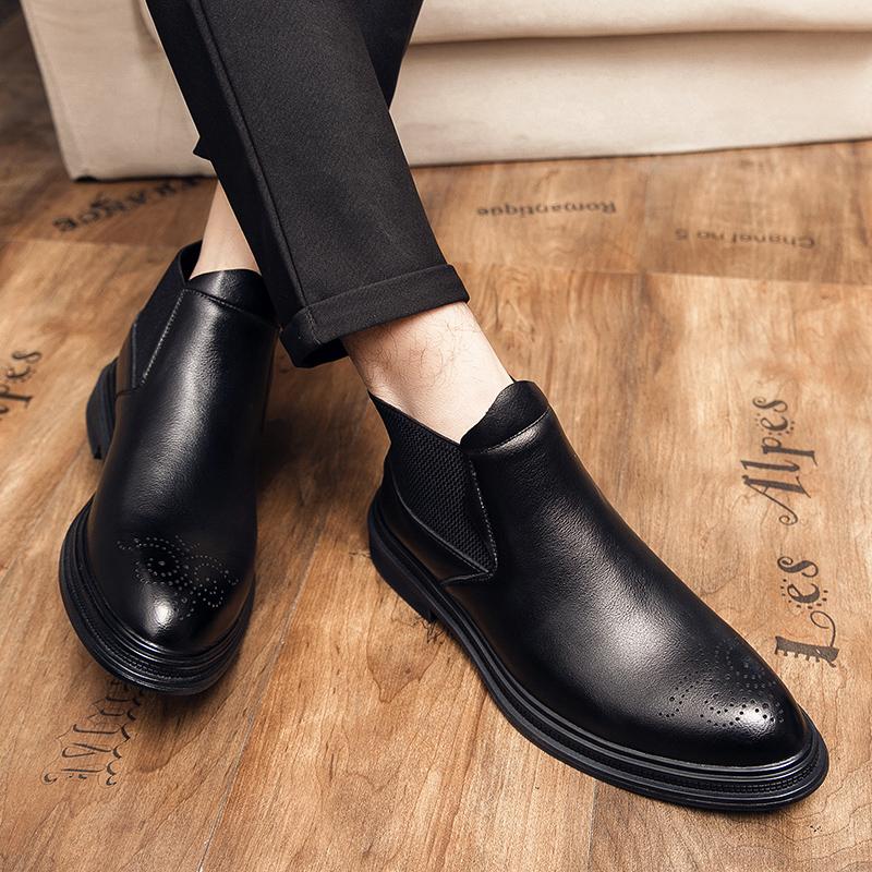 Fashion Retro Design Men Leather Boots Pointed Toe Style Brogue Chelsea Boots for Men High Quality Formal Business Luxury Mens Shoes