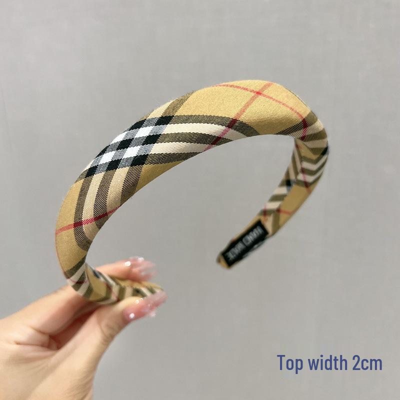 Klassisches britisches Karomuster Schwamm-Stirnband: Retro Preppy Hohe Krone