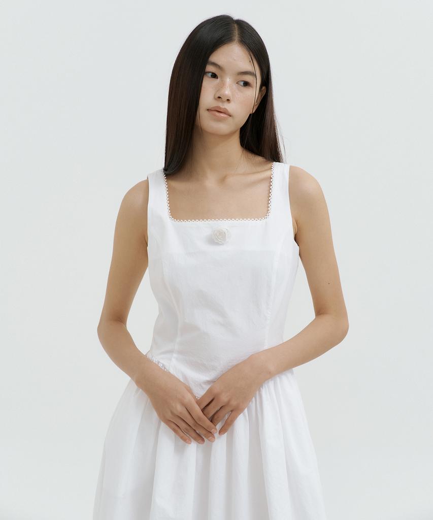 Lucirju Lace Square Neck Princess Dress + Corsage Set (Ivory)