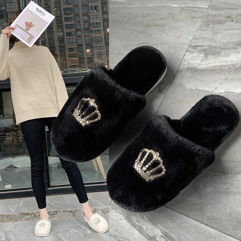 Women's Diamond-encrusted Decorative Indoor Fur Slippers  Winter Fashion Plus Size Warm Special Light Baotou Slippers