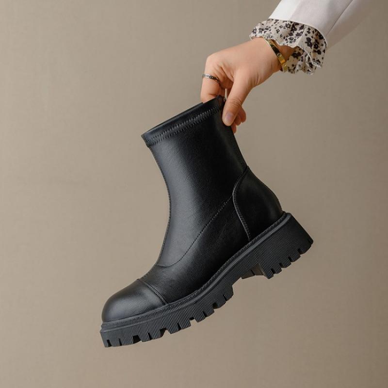 

Новые женские кожаные ботинки на среднем каблуке с круглым носком, на толстой подошве, нескользящей резиновой подошве, с низким голенищем, черные модные ботинки для осени и зимы 39 чёрный