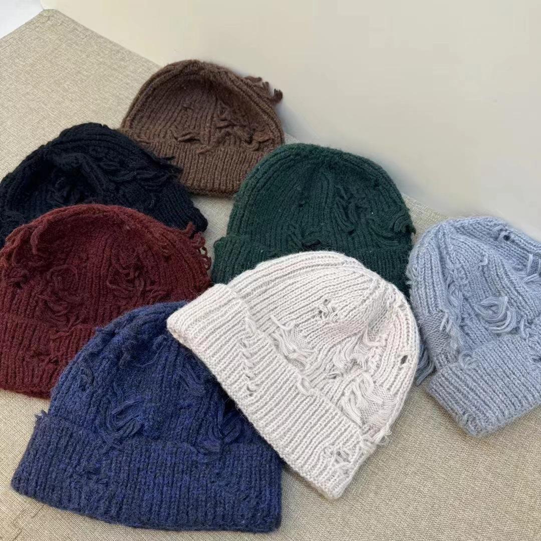 

Вязаная персонализированная шапка из шерсти с дырками, осенне-зимняя, свободная, теплая, от холода, новая модная шапка для наслаивания, литературная и для отдыха M（56-58cm） зелёный