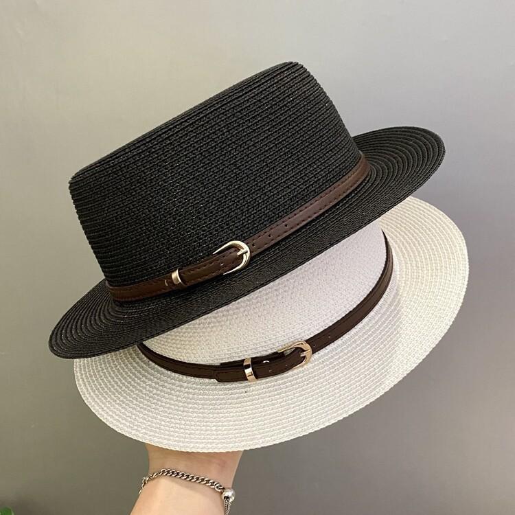 Spring and summer sunshade sunscreen straw hat women's fashion versatile belt buckle top hat British retro style small brim flat top hat