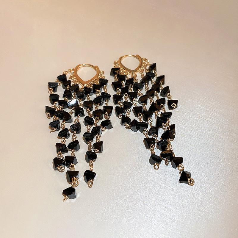 

Серьги-каффы с кисточками из искусственного хрусталя в темном стиле - Европейская и американская модная бижутерия для женщин