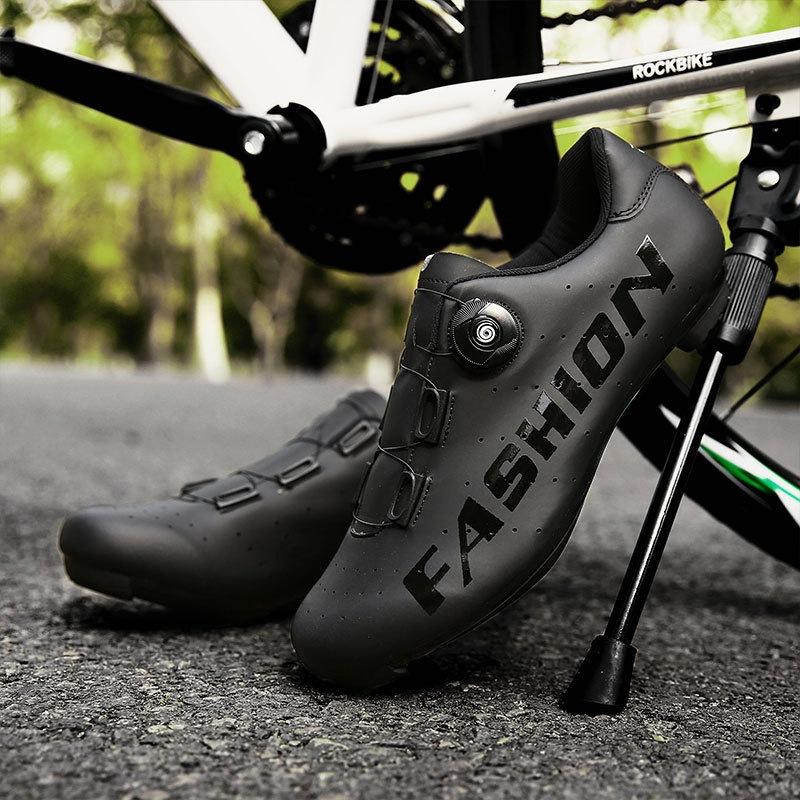 New Fashion Rubber Sole Cycling Shoes Men's and Women's Solid Color Unlocked Cycling Shoes Fashion Hard Sole Cycling Shoes