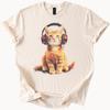 Süßes Orangefarbenes Katze Trägt Kopfhörer Grafik T-Shirt Musikliebhaber Katze Kunst T-Shirt Einzigartiges Katzenhemd Geschenk für Katzenbesitzer Cooles Tierhemd