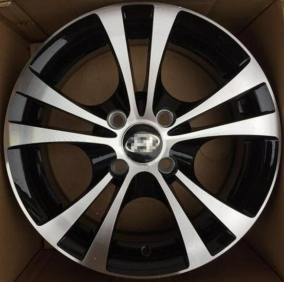 Reyna Alcazar & Touareg Steel Wheels with Yu Aluminum Rims, Wheel Hubs & Tire Rims for Venue Modification.