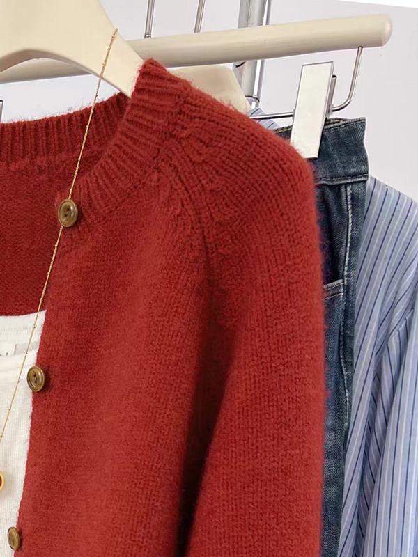 Women's Pumpkin-Colored Pure Wool Round-Neck Knitted Cardigan: Short, Thick Sweater for Autumn and Winter