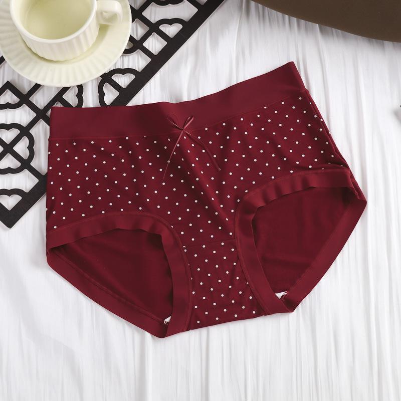 Angola Red Luck Seamless Mid-Waist Silk Modal Women s Plus Size Shorts L (80-110 jin)