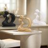 1Pc  Nordic Modern Art Ins Style 3 Colors Kiss Couple Resin Crafts Decoration Ornaments Home Bedroom