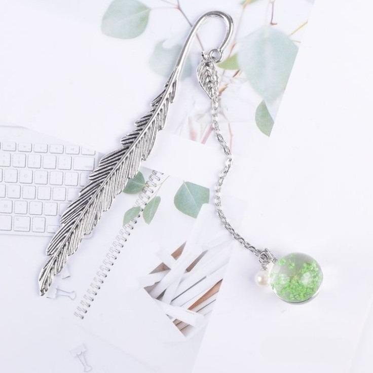 2Pcs Creative Flower Specimens Bookmark Pendant Metal Book Mark Student Stationery School Office Supply