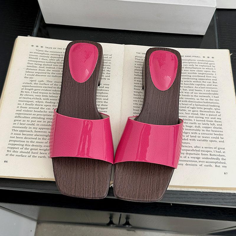 Fashion 2025 New Luxury Ladies Heeled Slippers Shoes Summer Beach Female Slides Sandals Fashion Square Toe Women Low Heel Slippers Shoes