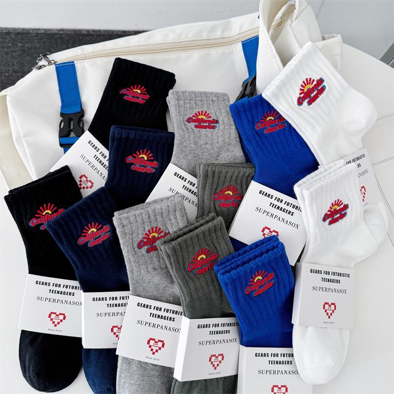 Cityboy Skateboarding Mid-Calf Socks: Trendy Embroidered Street Style for Men & Women
