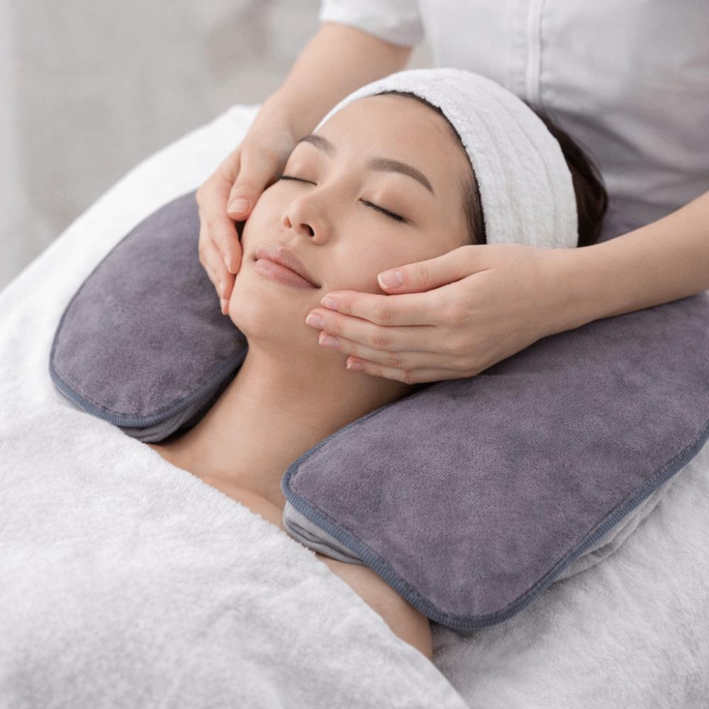 5 Pieces Soft Fluff-free Facial Pillow Covers Thickened Microfiber U-Shaped Headrest Pads Reusable Spa Face Pillow Hole Cover