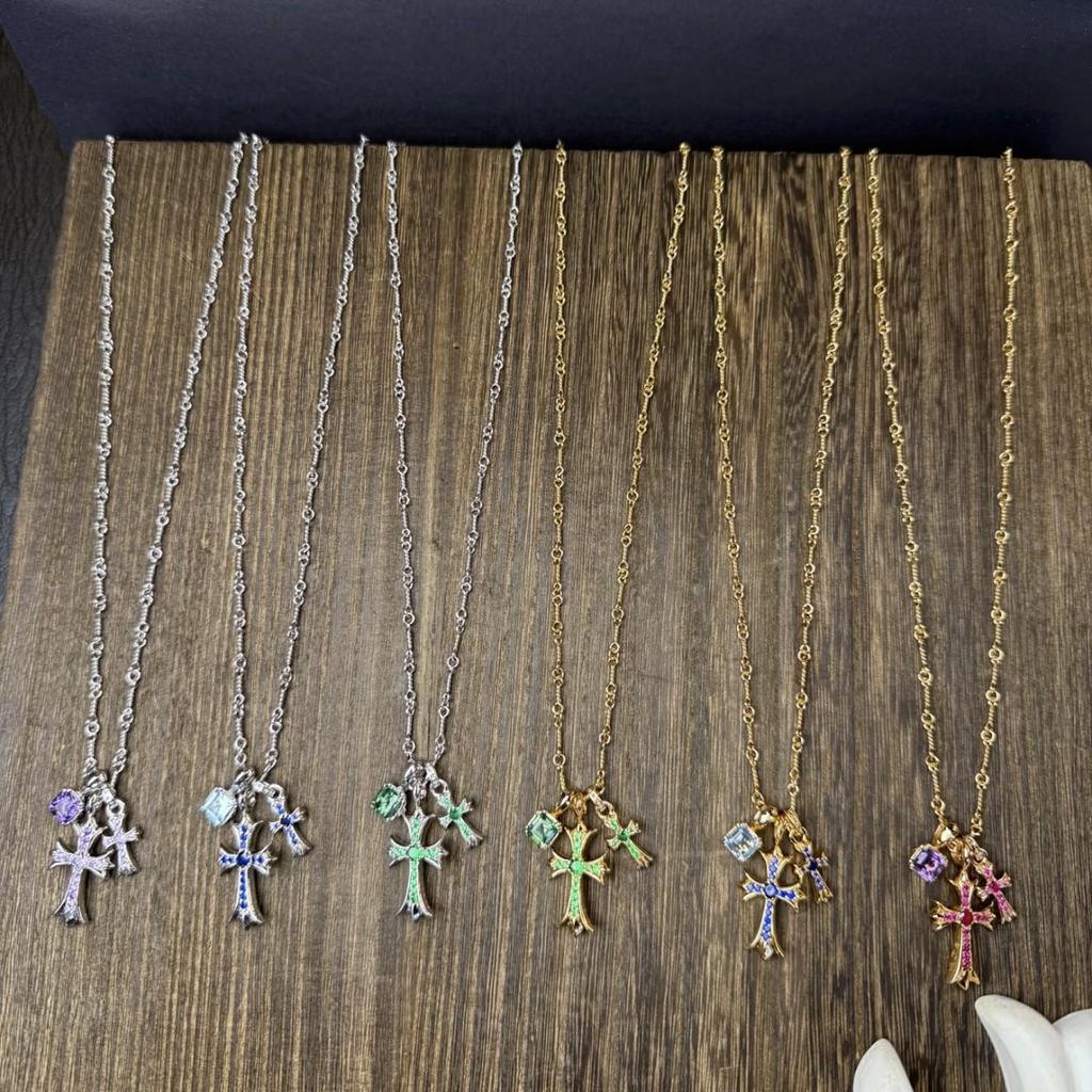 Chrome Hearts Retro Distressed Double Cross Square Pendant Necklace - Unisex Fashion Accessory