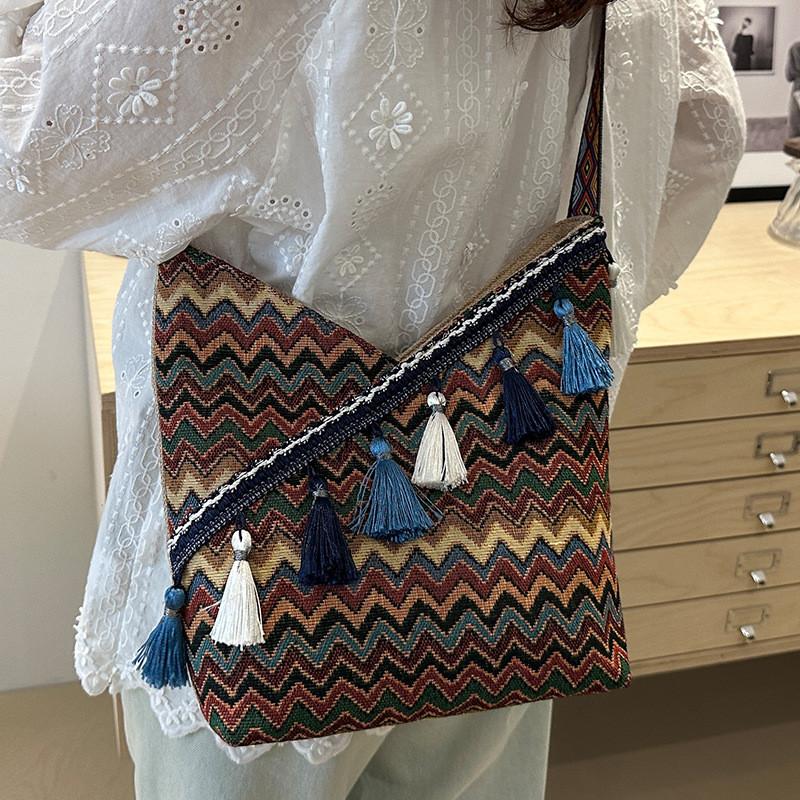 Ethnic Style Tote Bag For Women With Tassel For Daily Use