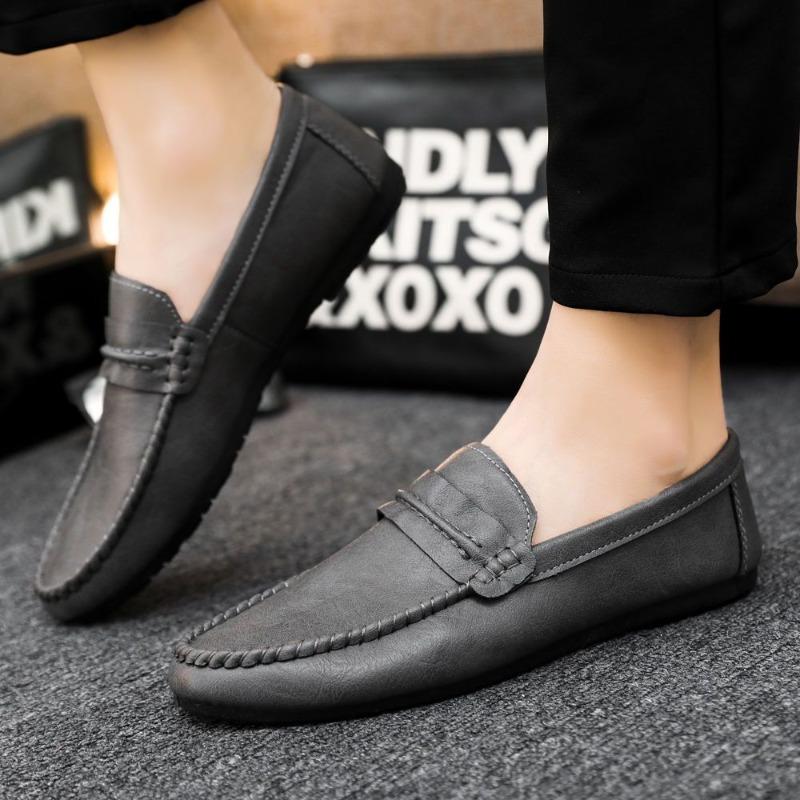 Man Casual Shoe Business Round Toe Moccasin Leather Shoes for Men Soft Flat Dress Loafers Formal Black Comfortable Fashion