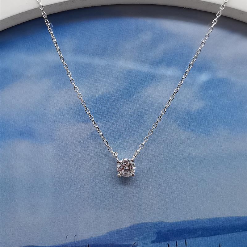 Beixi S925 Sterling Silver Geometric Necklace with Diamond Heart and Square for Women - Simple and Elegant Jewelry.