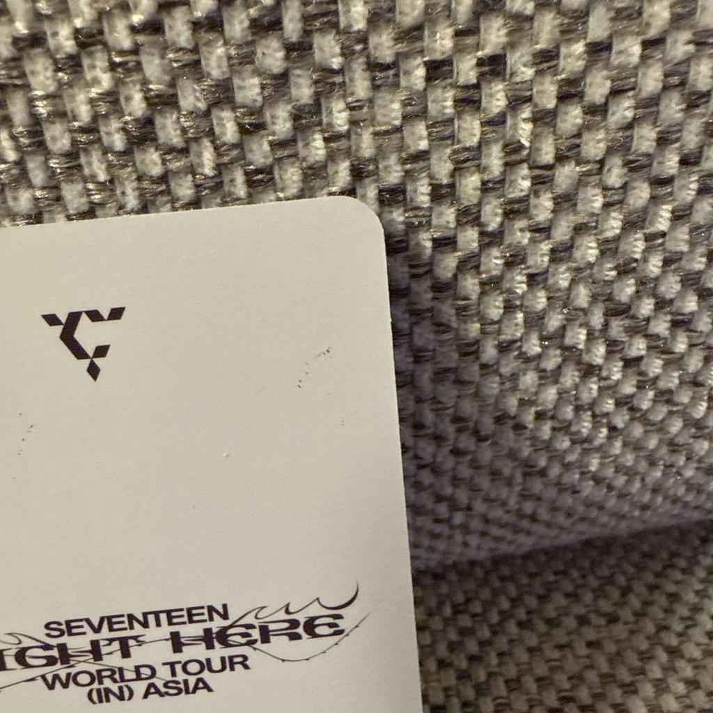 [USED] seventeen singapore caratzone seungkwan