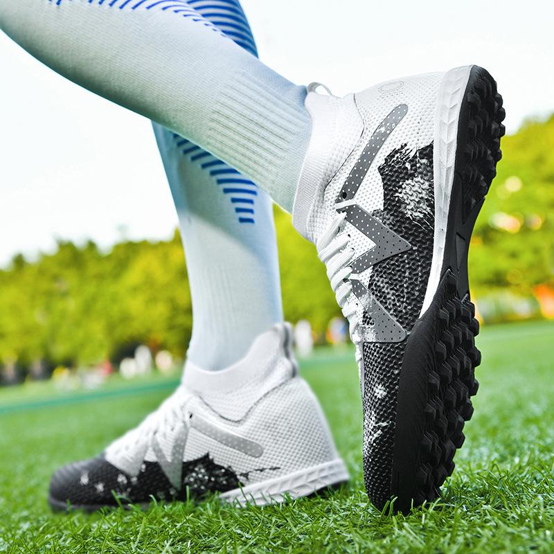 High Quality Outdoor Football Shoes Men Training Sneaker Sport Fast Original Sneaker Society Soccer Shoes Cleats Football Boots