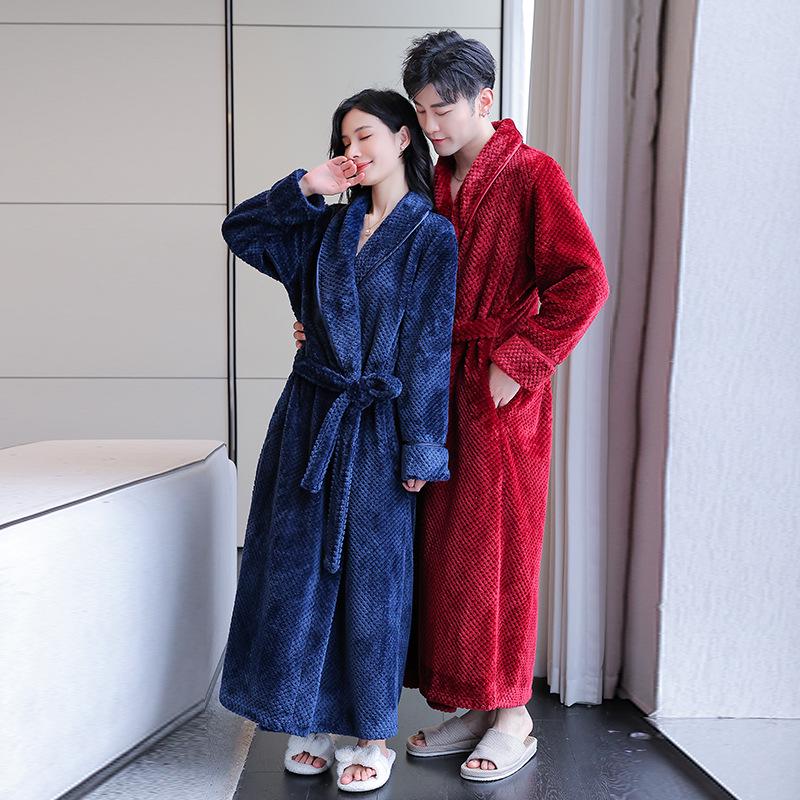 Comfortable Flannel Bathrobe: Thick Long Robe for Women & Couples In Autumn/Winter