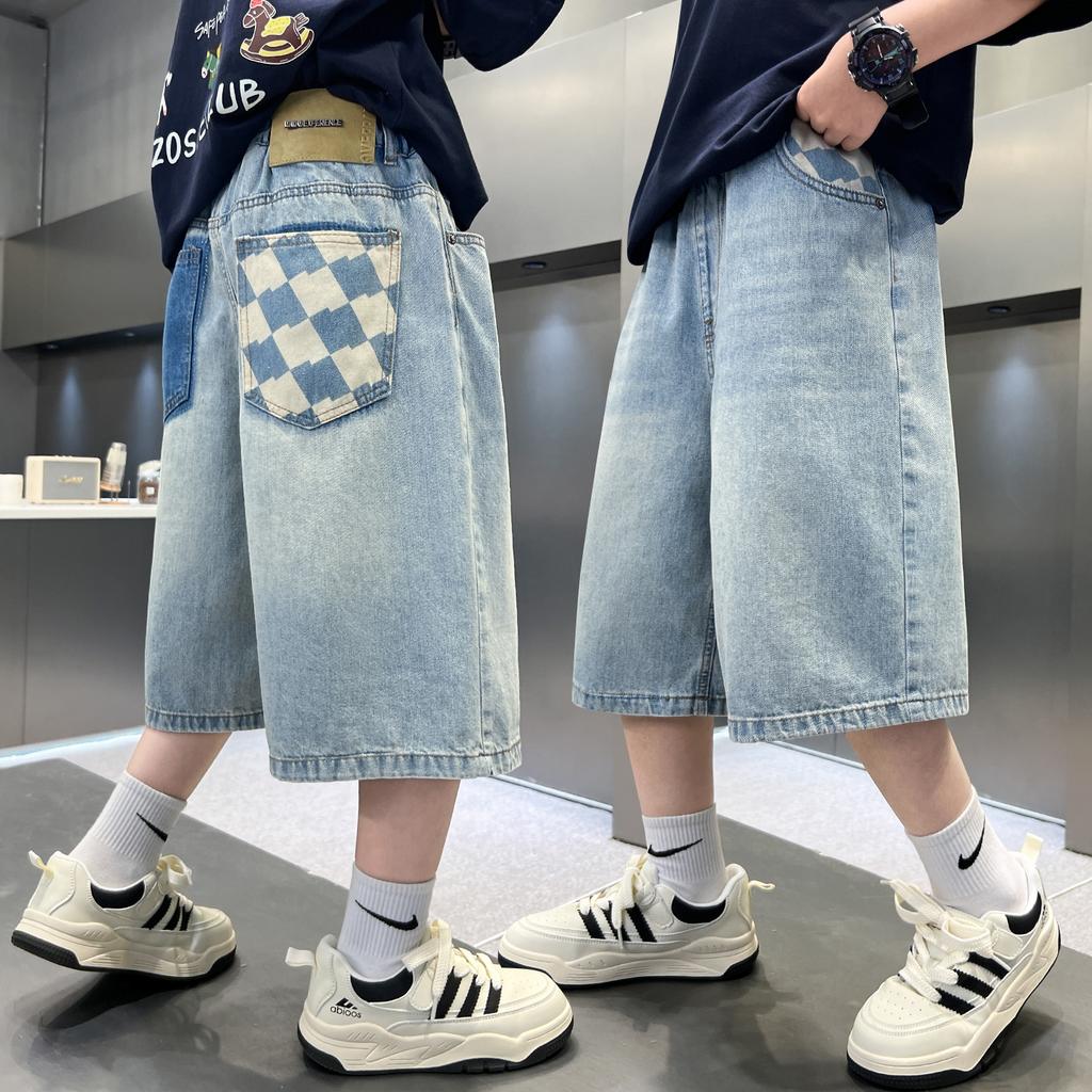 American style trendy denim shorts for boys in summer, lightweight five quarter pants, 2026 new mid to large size children's handsome pants