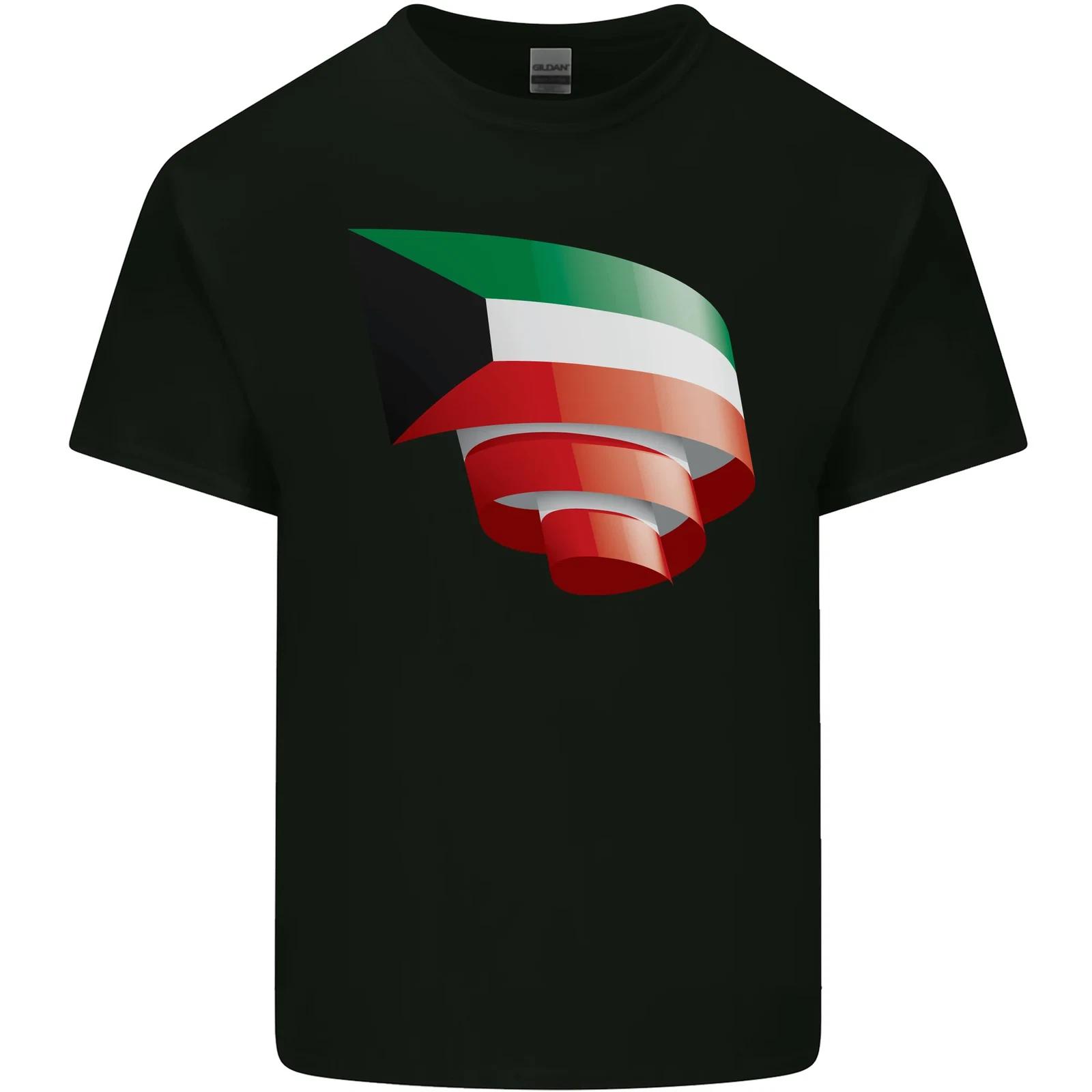 Curled Kuwait Flag Kuwaiti Day Football Kids T-Shirt Childrens M