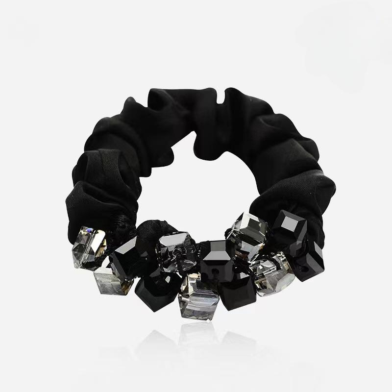 

Элегантные хрустальные цветочные тканевые резинки для волос для женщин и девочек, эластичные резинки для волос, аксессуары, завязки для волос, веревочные головные уборы, головной убор one size чёрный